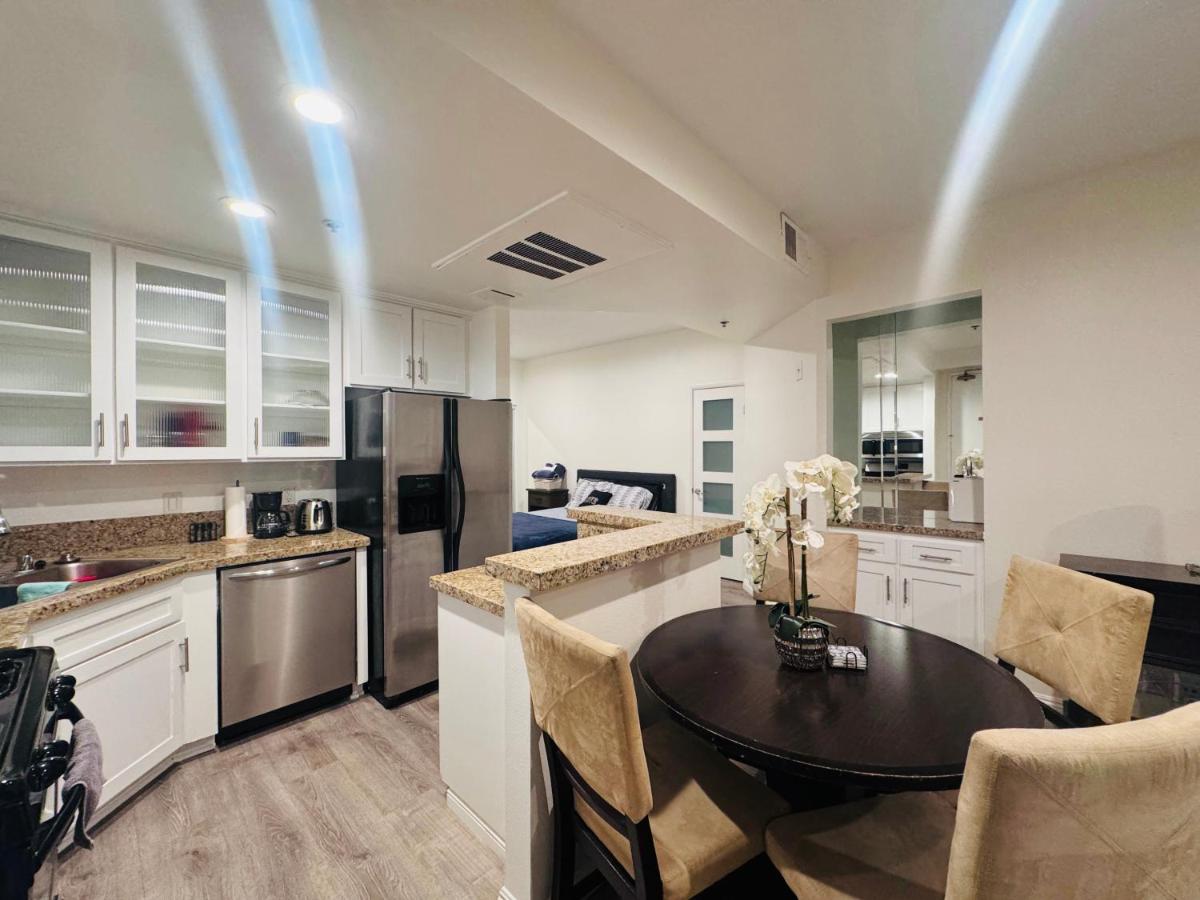 Lacma Amazing Studio Apartment