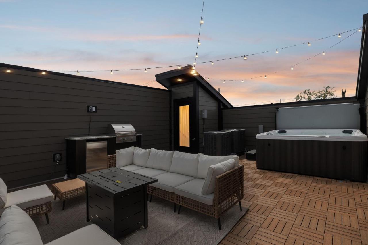 Modern Townhouse Rooftop Hot Tub & Fireplace - 5