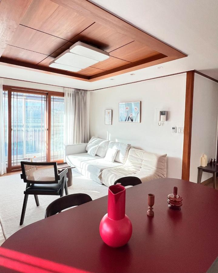 Premium Penthouse - Dazzling Sunshine, Artistic Interior Accommodation