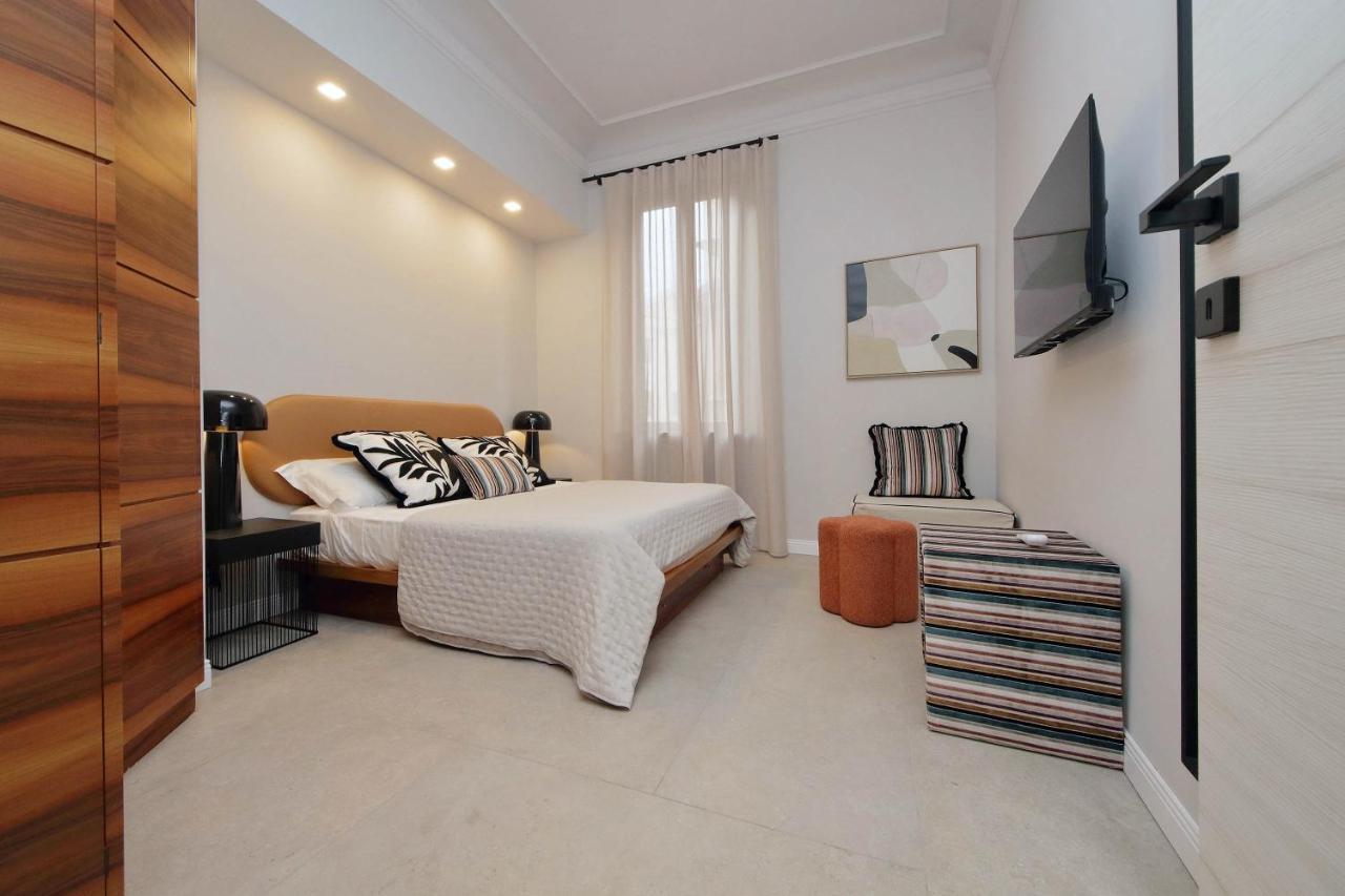 Trastevere E by Flatinrome - 2