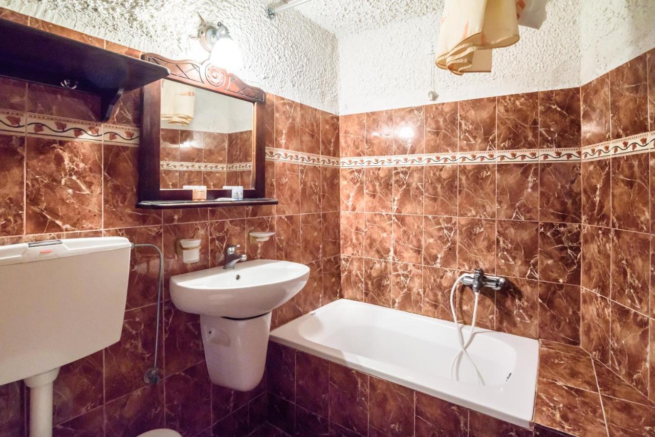 Hotel Porto Perissa - 5