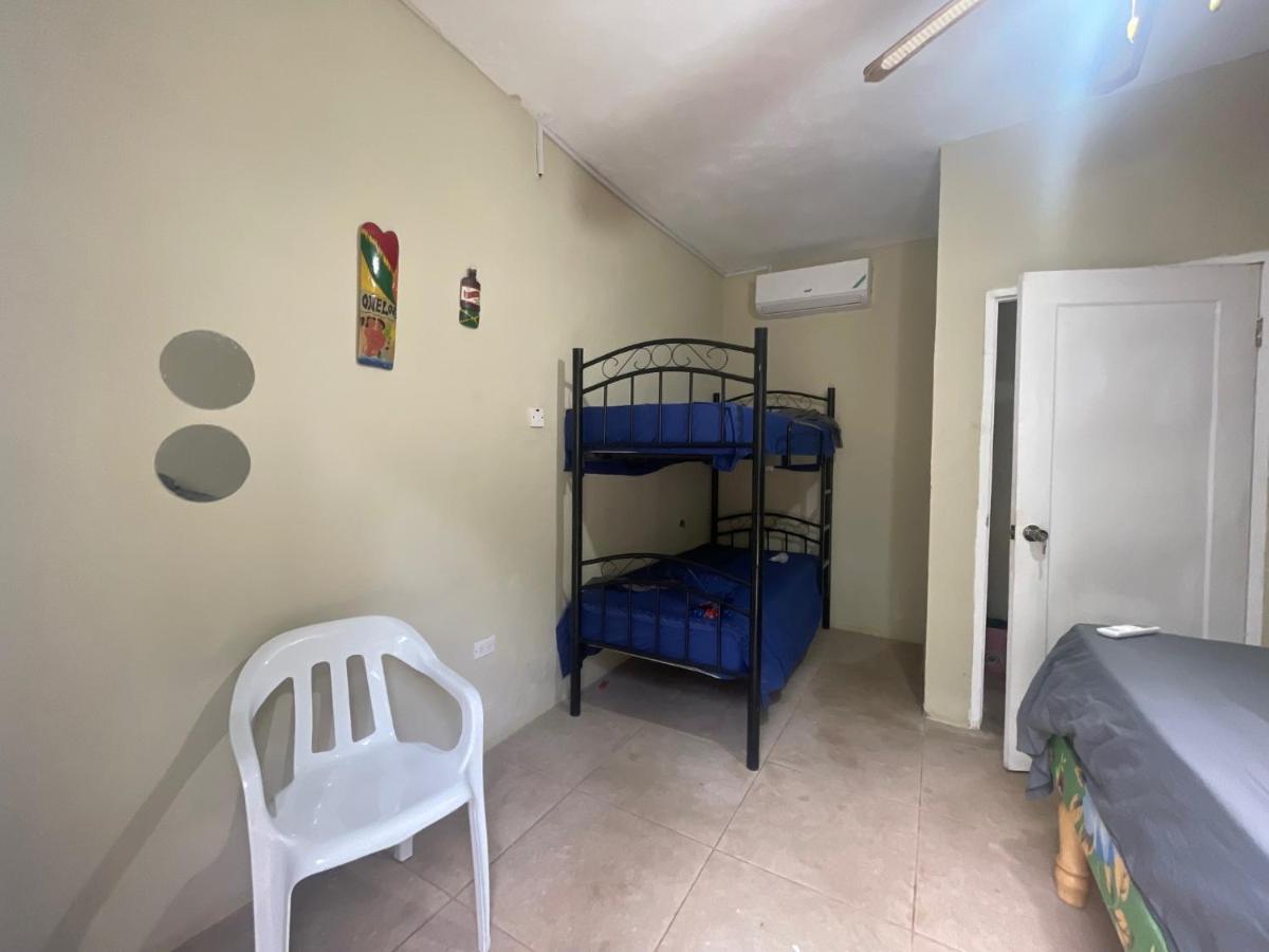 INEZ ROOTs BACKPACKERS HOSTEL - 5