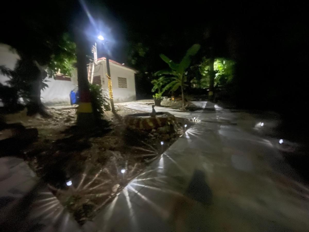 INEZ ROOTs BACKPACKERS HOSTEL