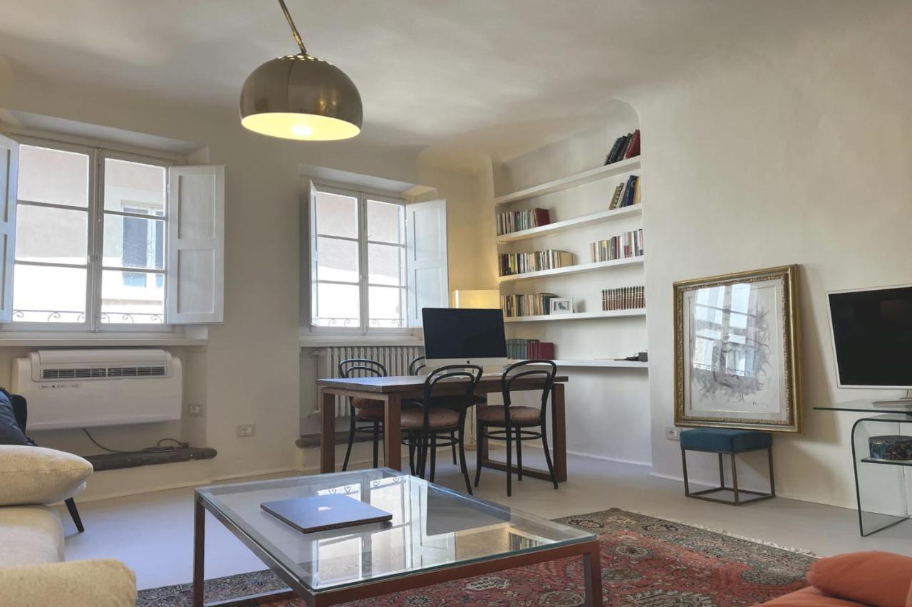 Uffizi Charming Apartment - 5