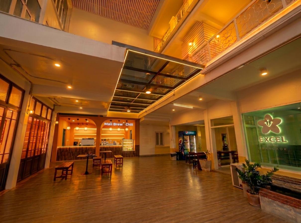 Excel Hotel Bangkok former Sri Krungthep Hotel - 4