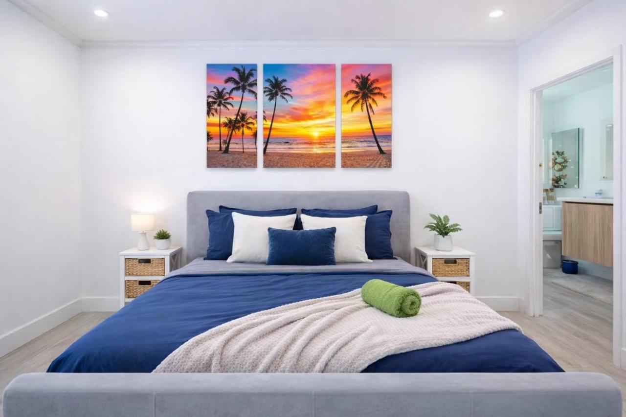 Central Family Townhouses in Hollywood - 3