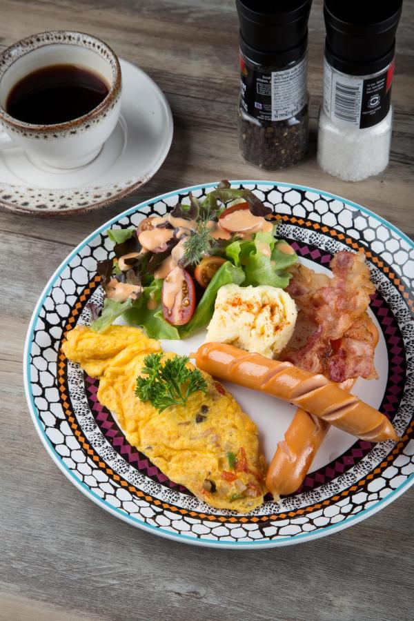 White Ivory Bed And Breakfast - 3