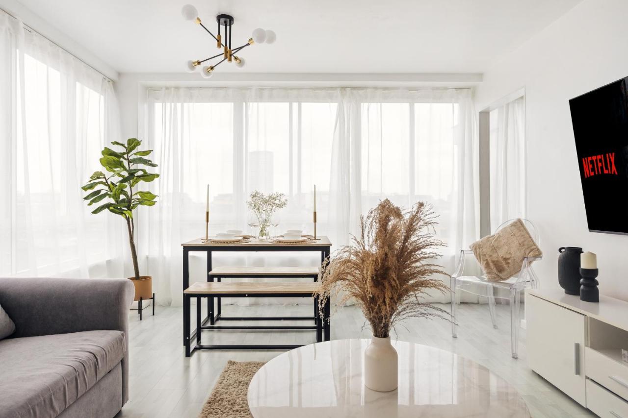 Premium Luxe 1 Bedroom Soho Apartment - 5