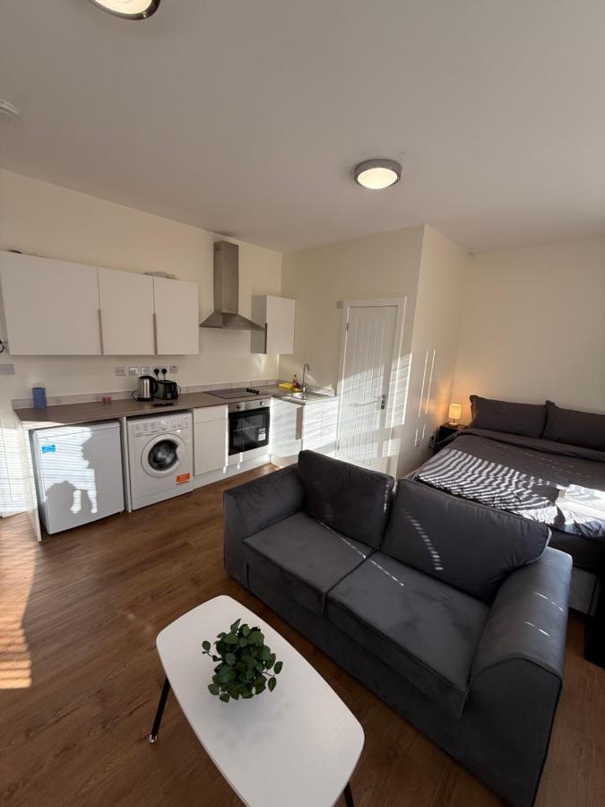 Stylish Studio Rooms on Leyton High Street Easy Central London Access - 4