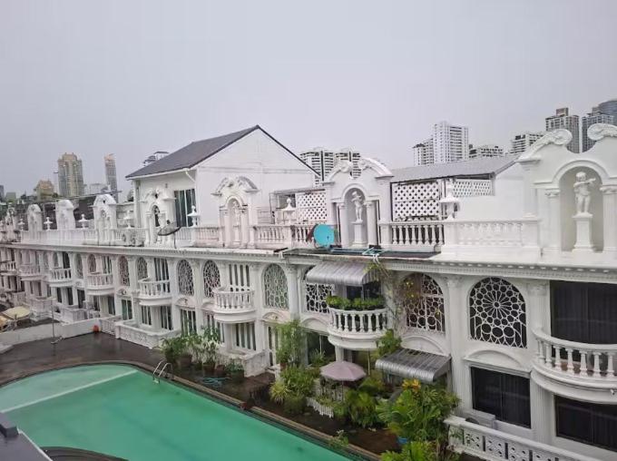 Twenty Twelve Stay Sukhumvit 49 - 2