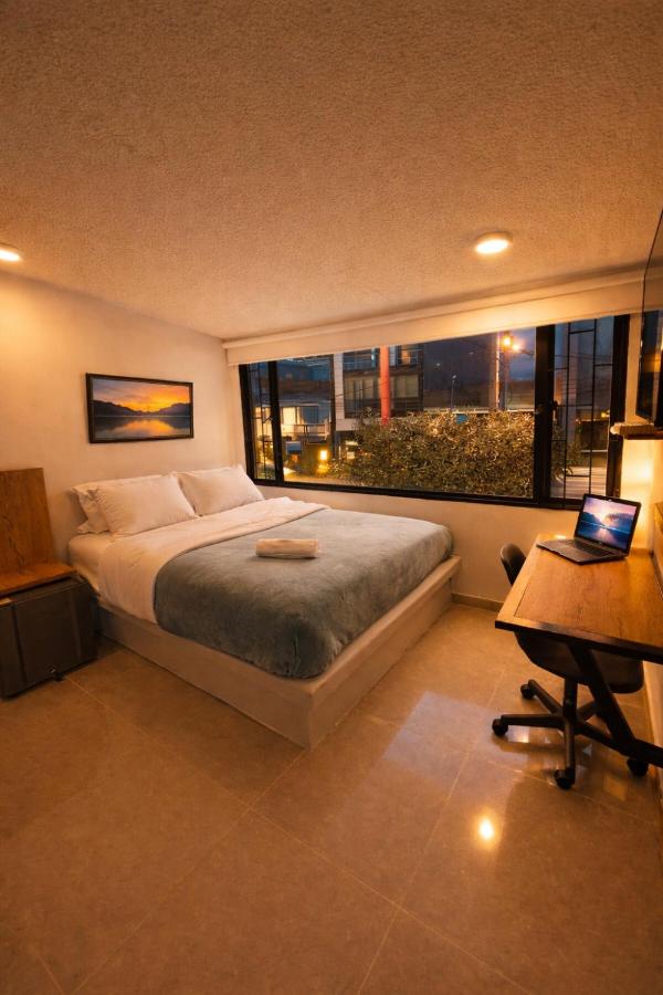 Castellana Suits 99 - 2