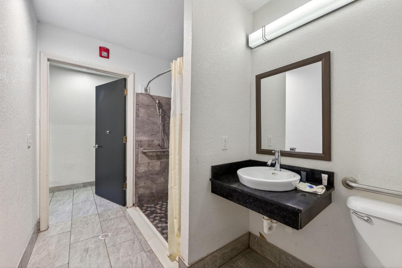 Midtown Motor Inn - Gastonia — photo 8
