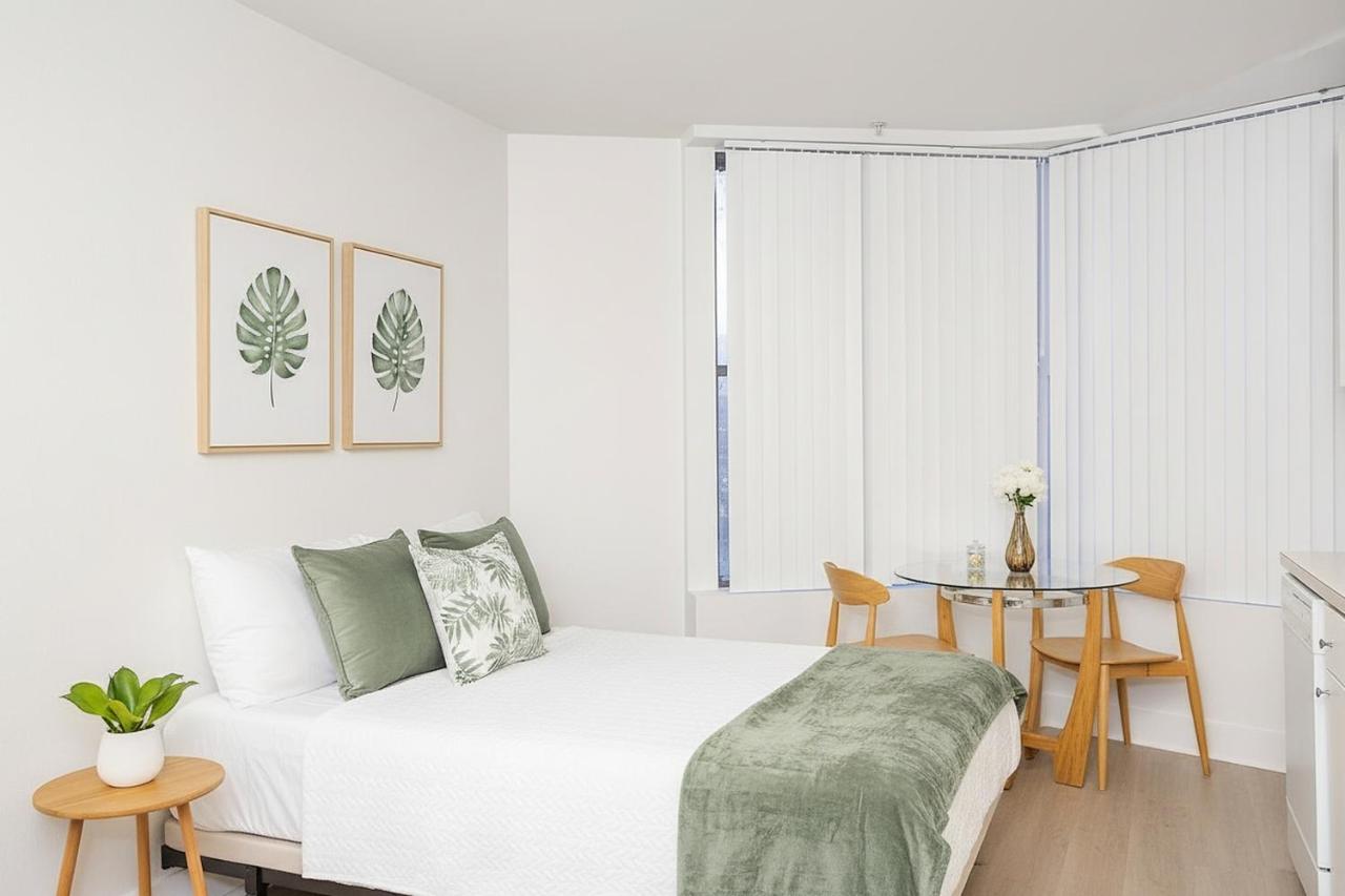 Premier Suites at Marina-Venice with Luxe Pool, Gym & Hot Tub & More - 2