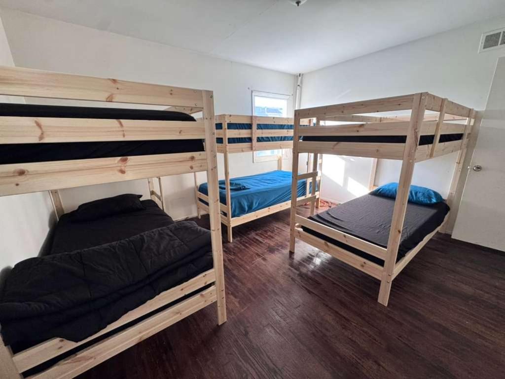 La Cienega Near The Grove & Public Transit - 5