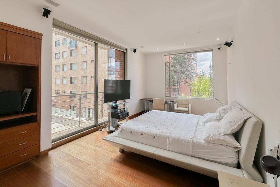 Virrey Luxury Condo 2BR & Jacuzzi - 2