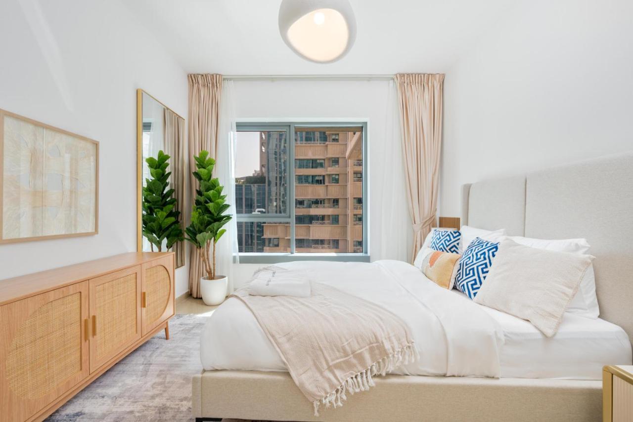 Gala Guests - 29 Boulevard Burj Khalifa View Residences Downtown Dubai - 2