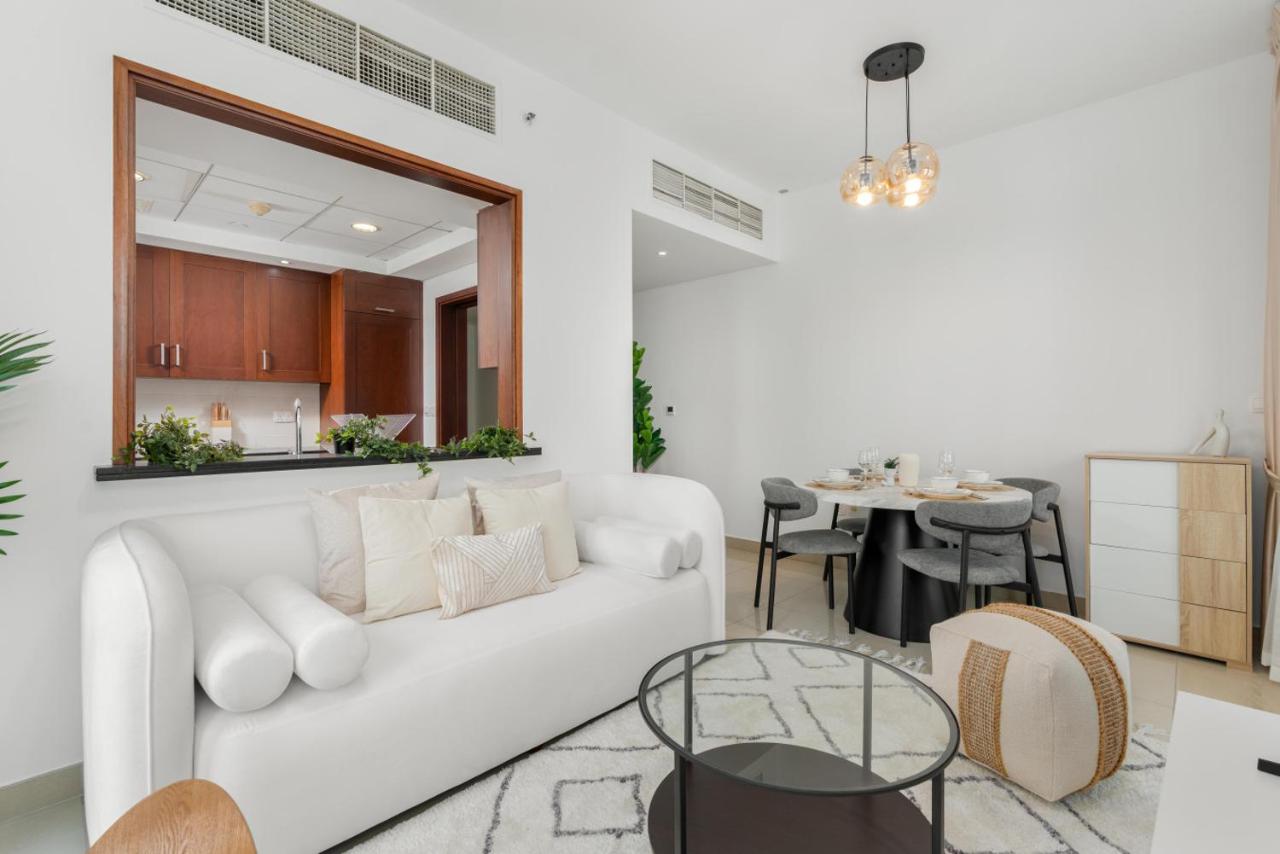 Gala Guests - 29 Boulevard Burj Khalifa View Residences Downtown Dubai - 4