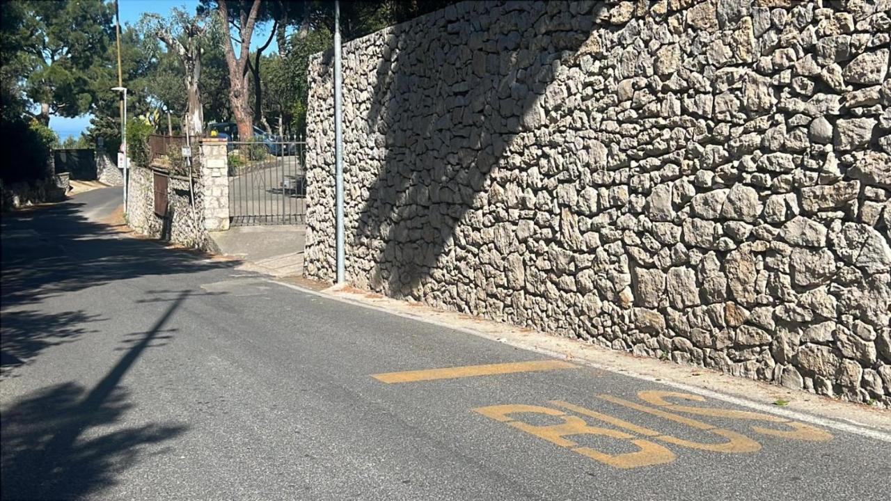 Capri Coral Home - 5