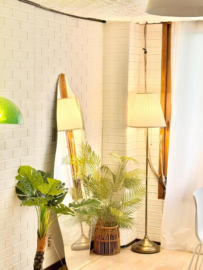 Party Room Special - 5