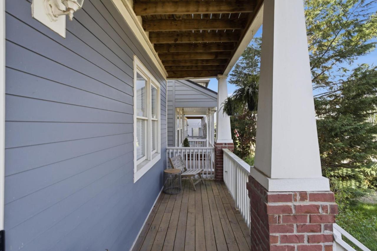 NEW 7 mins to Broadway Sleeps 8 - 3