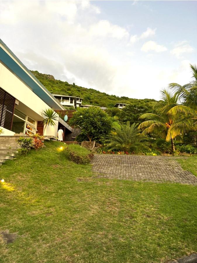 Casa Belle Montagne - Contemporary Seaview Villa - 3