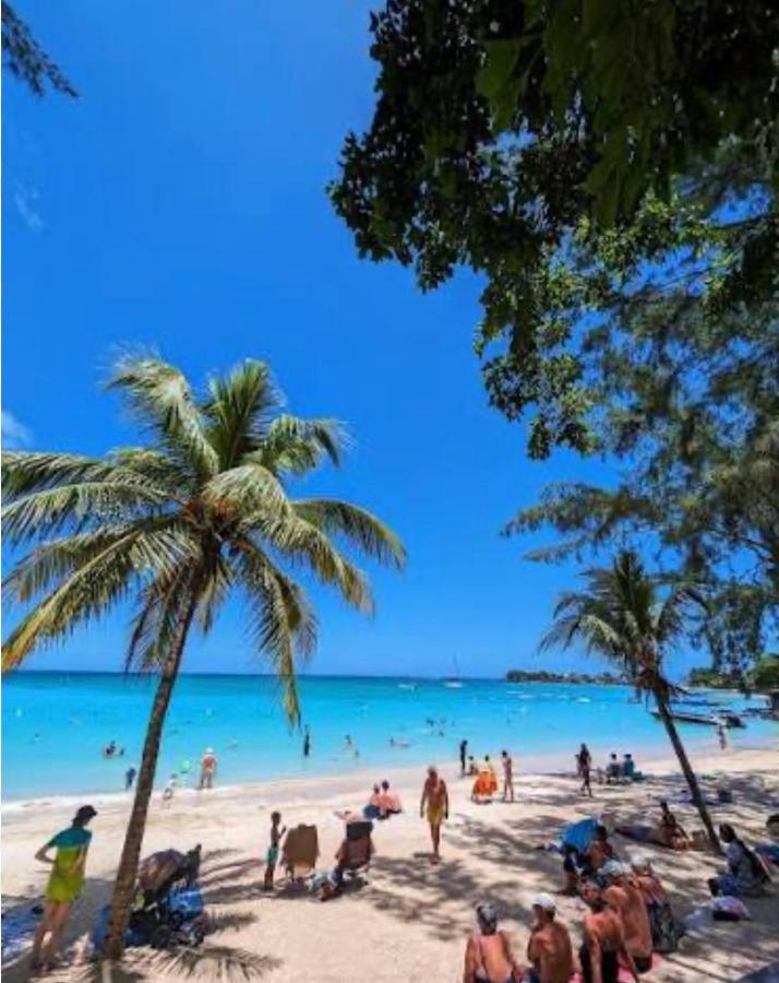 Central Coastal Apartment Pereybere