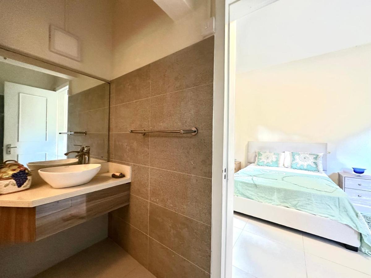 Central Coastal Apartment Pereybere - 5