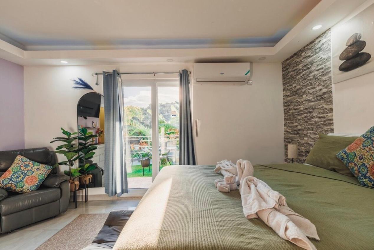 Urban 1BR Apt with elevator and pool - 5