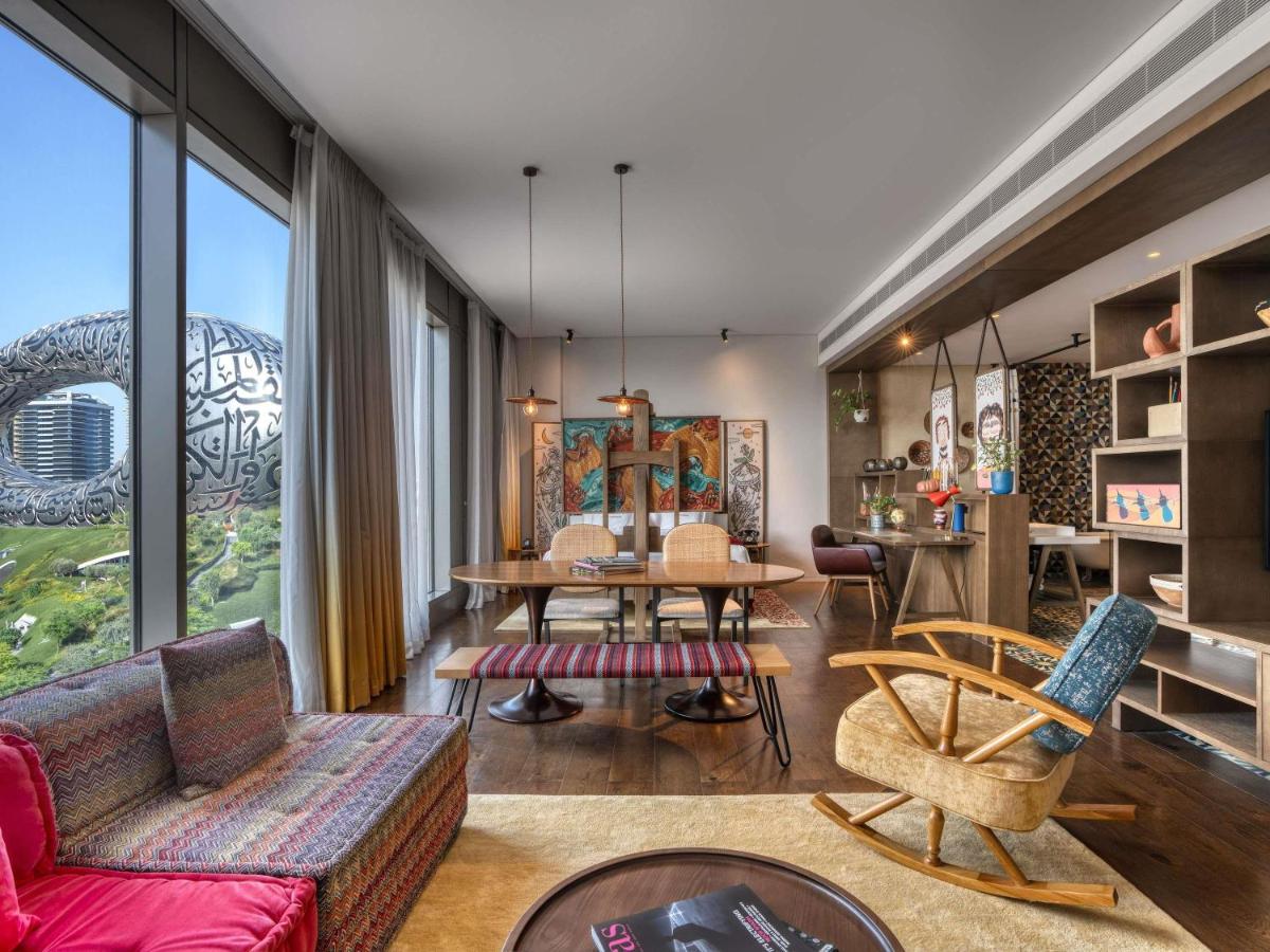 Artist Village Suite with Museum View