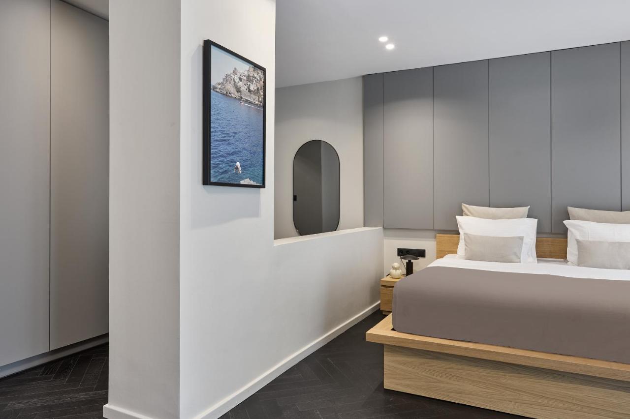 In the Heart of Athens 150m from Monastiraki Metro Station by Lumen Living - 2