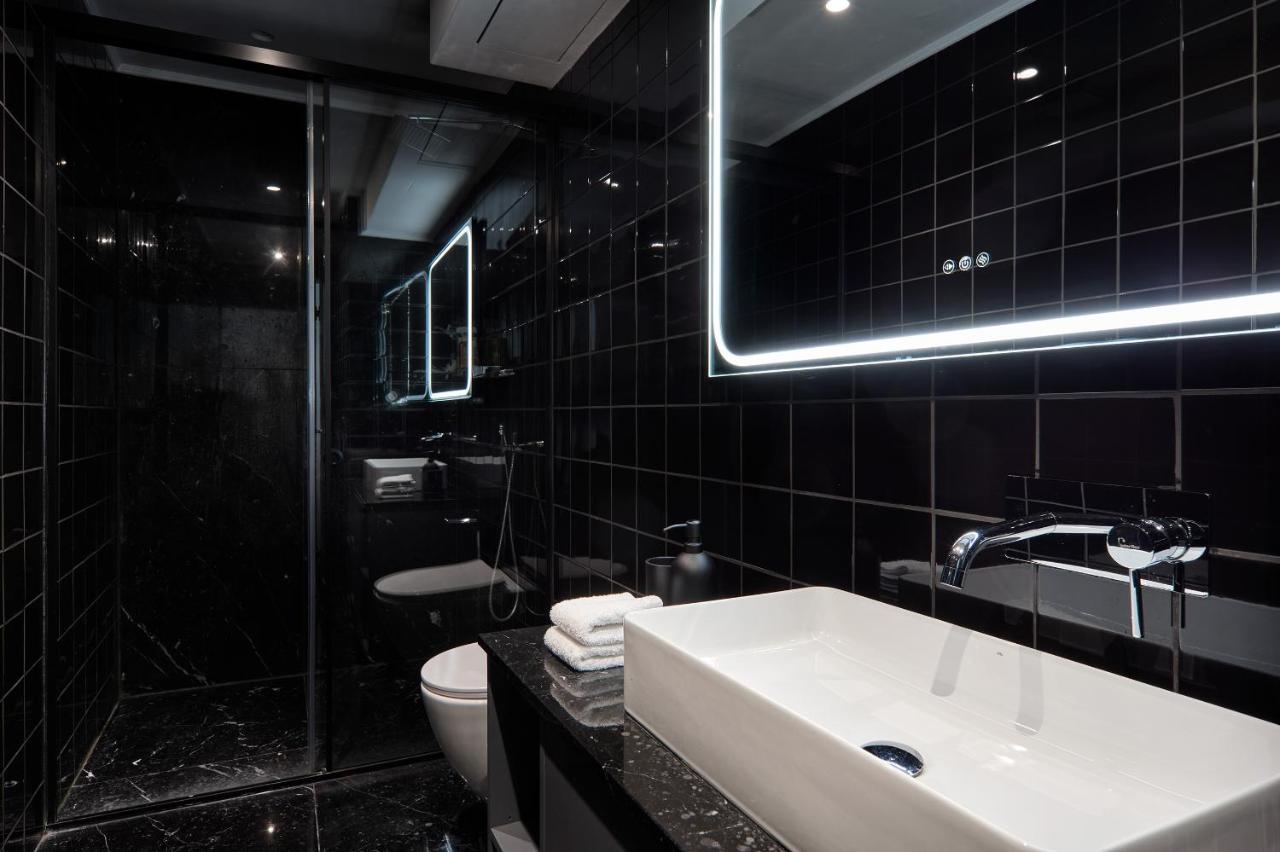 In the Heart of Athens 150m from Monastiraki Metro Station by Lumen Living - 3