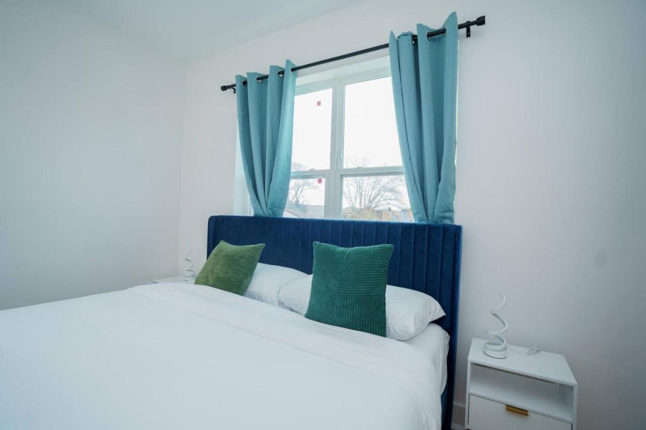 Modern Home Arcade Rooftop 30m to NYC - 2