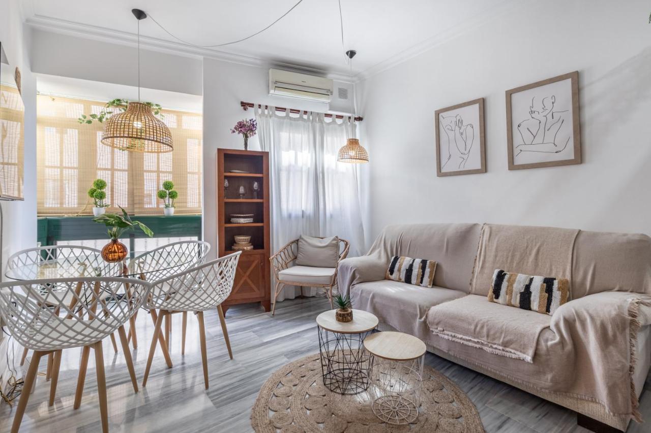 AA Guest - Victoria Center Eco Apartment