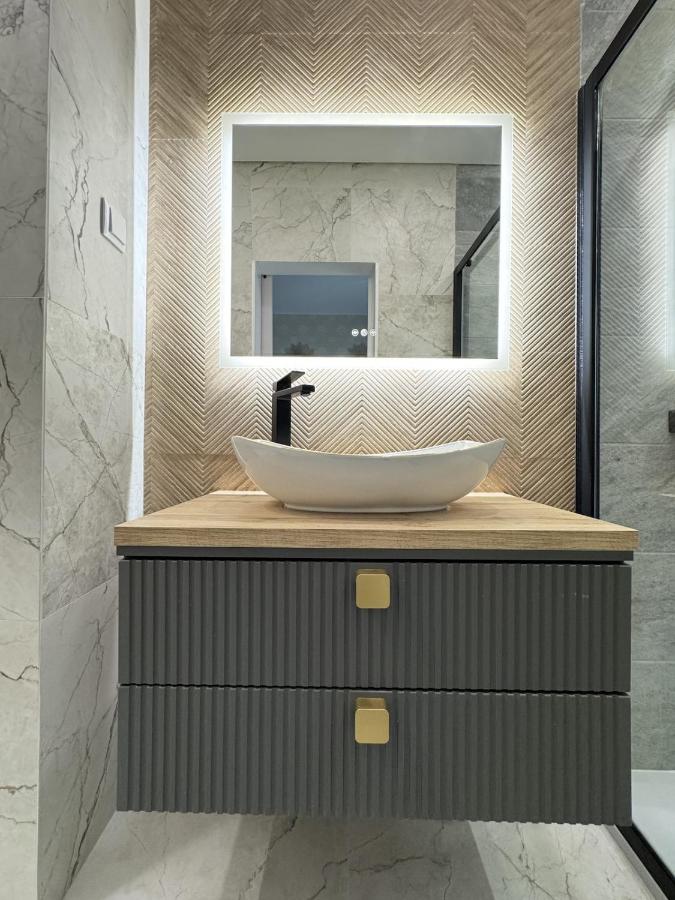 Stylish Apt in Saldanha Central Lisbon Living - 4