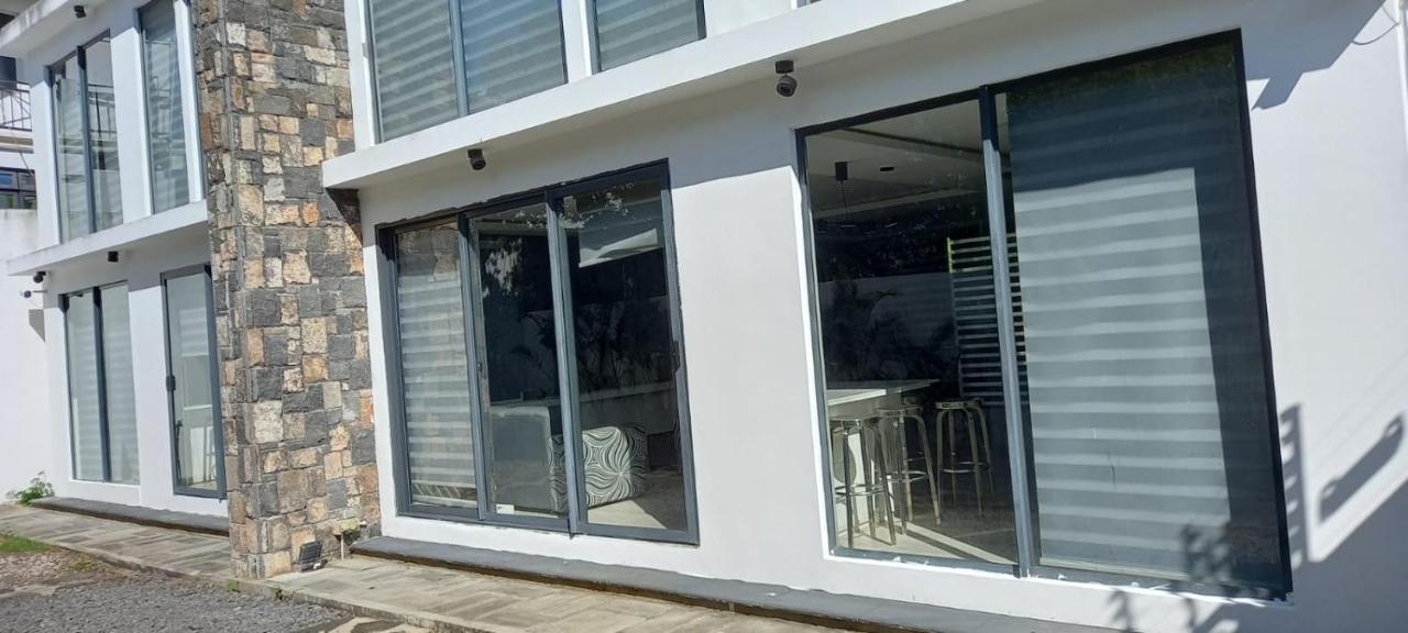 Hyluxe Residence - 3