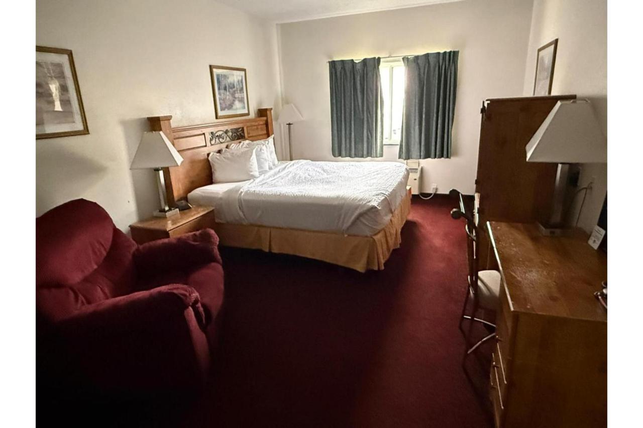 Fairbridge Inn & Suites Williston Near Airport — photo 21