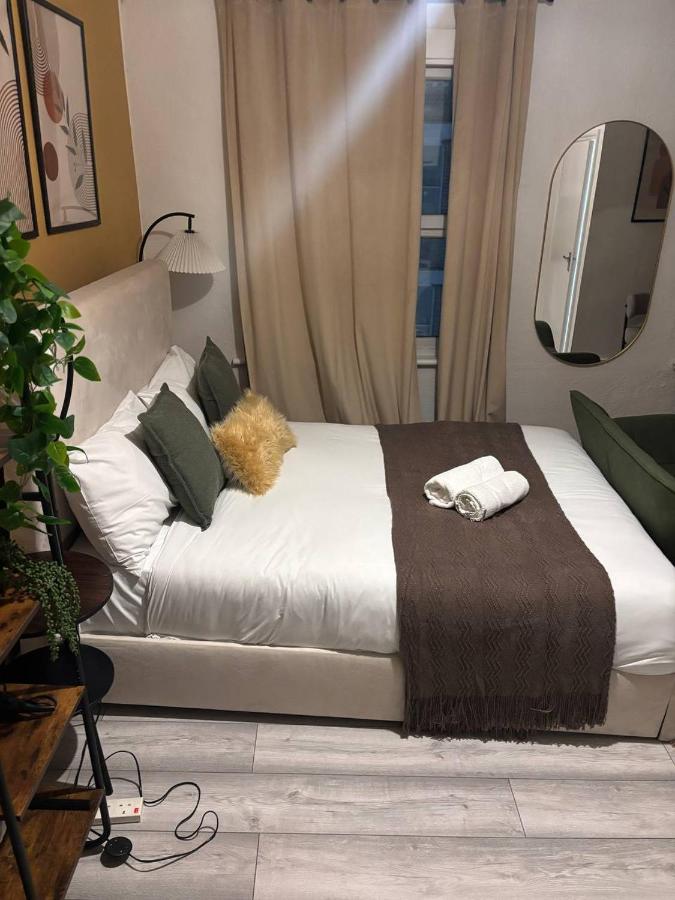 clayponds crescent - 2