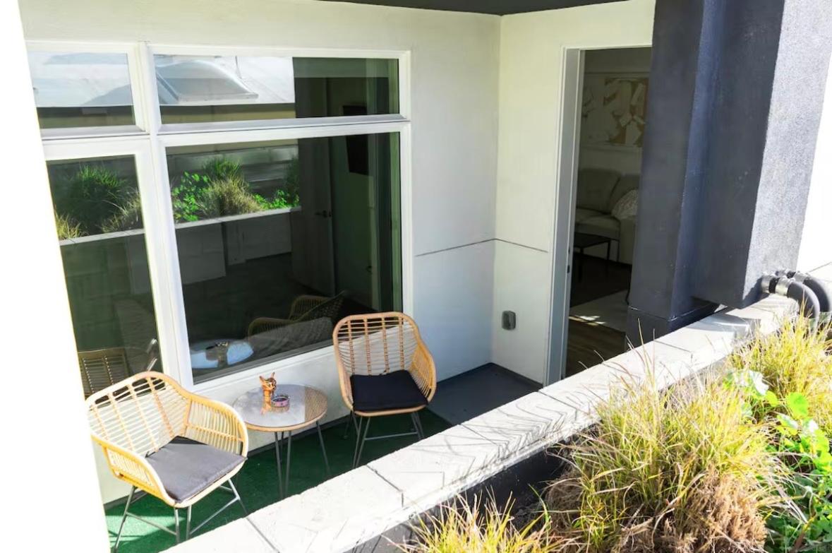 West Hollywood White Haven 1BR 1Parking