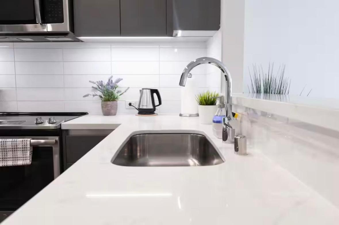 West Hollywood White Haven 1BR 1Parking - 3