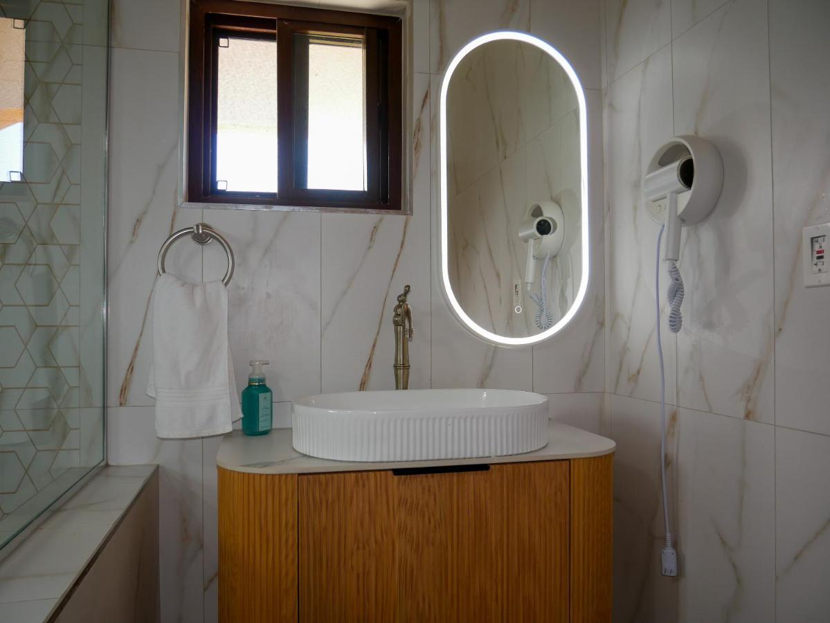 Villa Tranquila Portland - 2