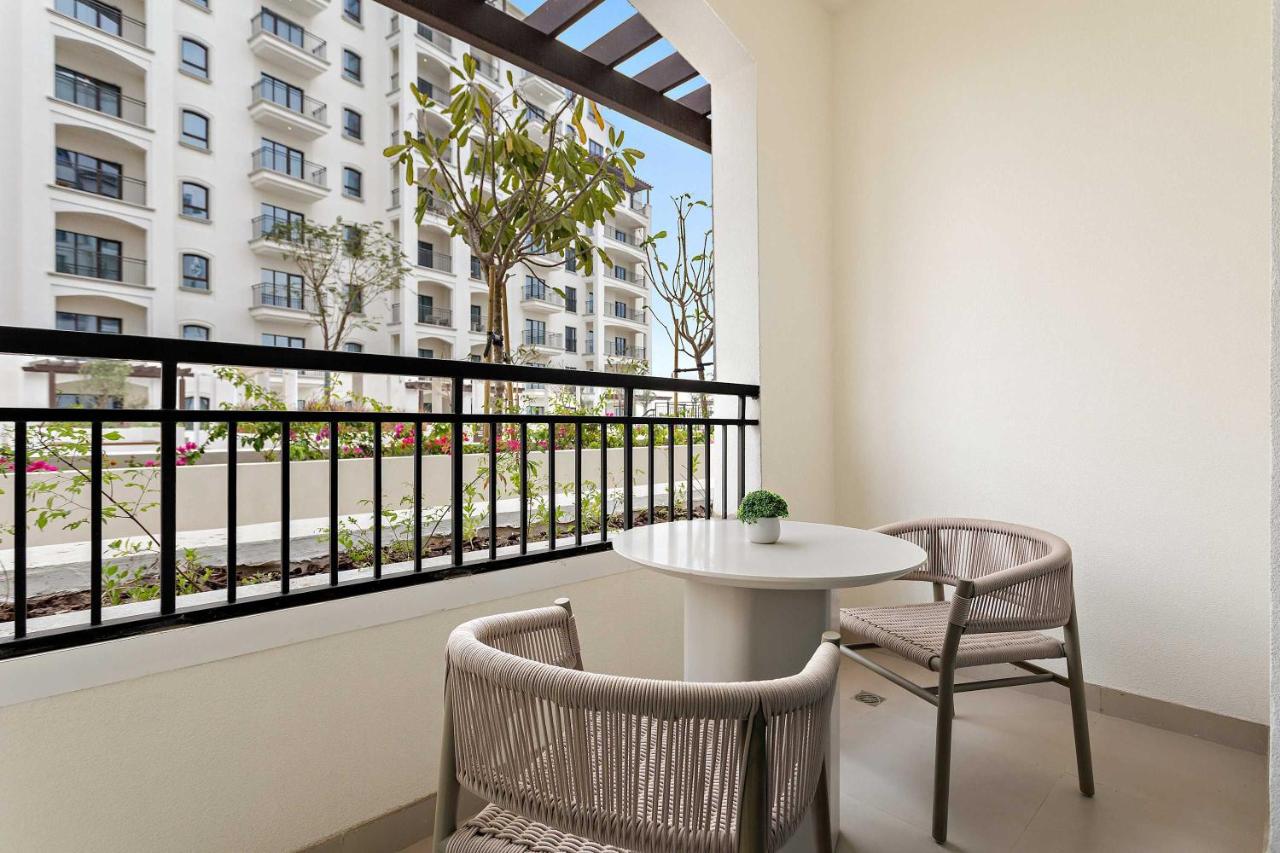 Silkhaus Vacation Homes Prime 2BR in Yas Golf Collection - 2