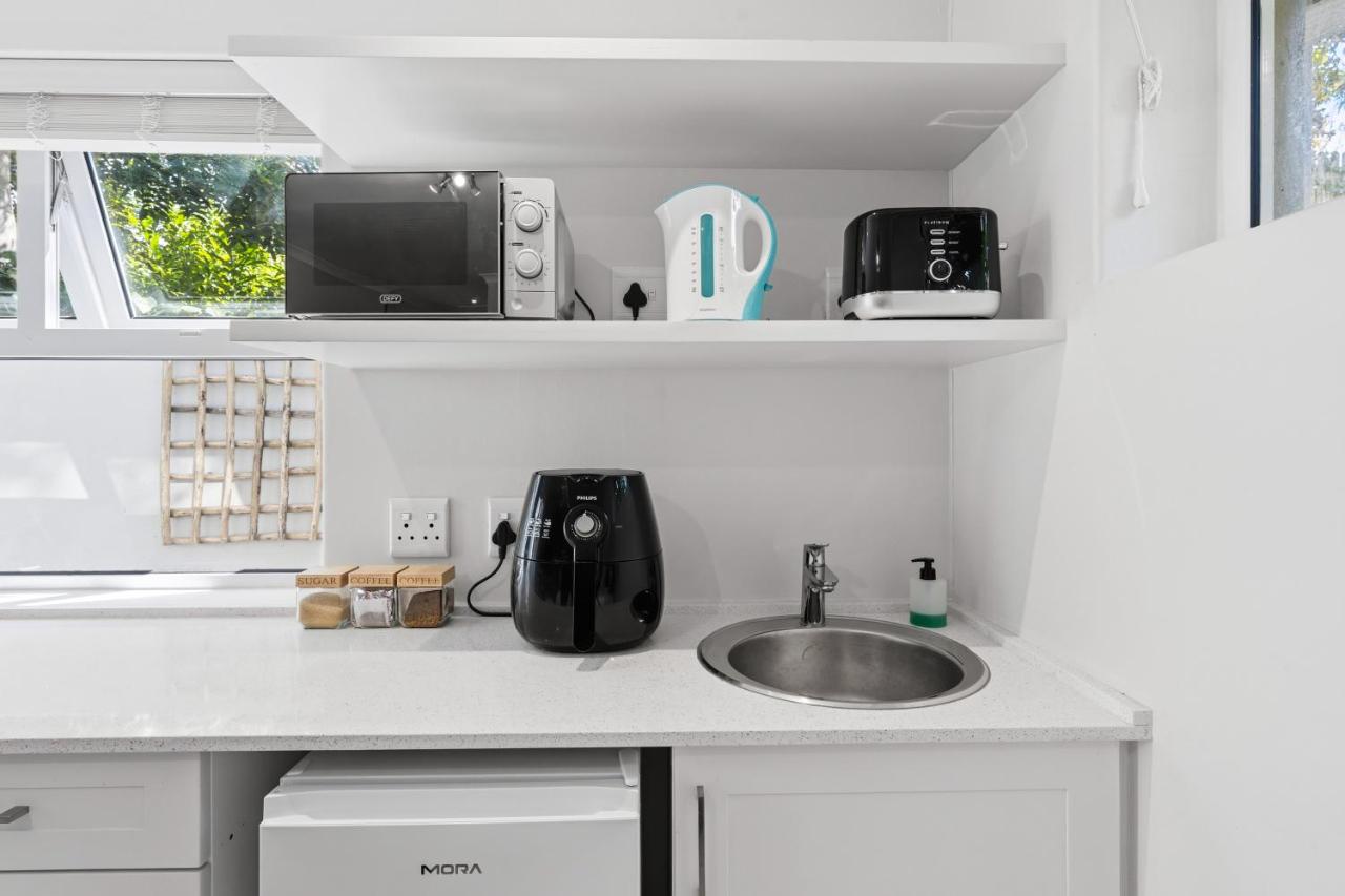 Garden studio in heart of Upper Constantia - 4