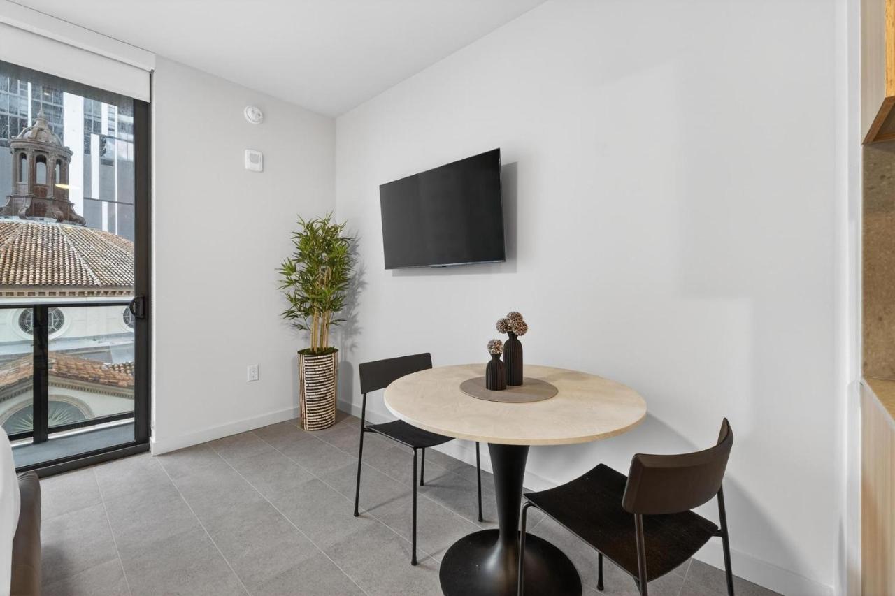 Downtown Studio Steps from Bayside and Kaseya Center - 5