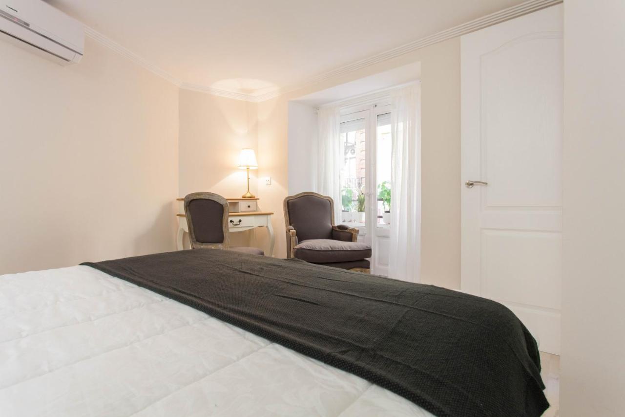 For You Rentals plaza mayor apartment POS26, Madrid ...