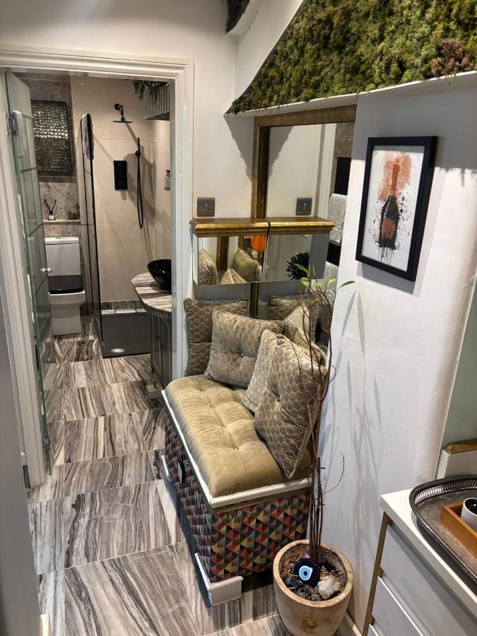 latewards avenue - 4