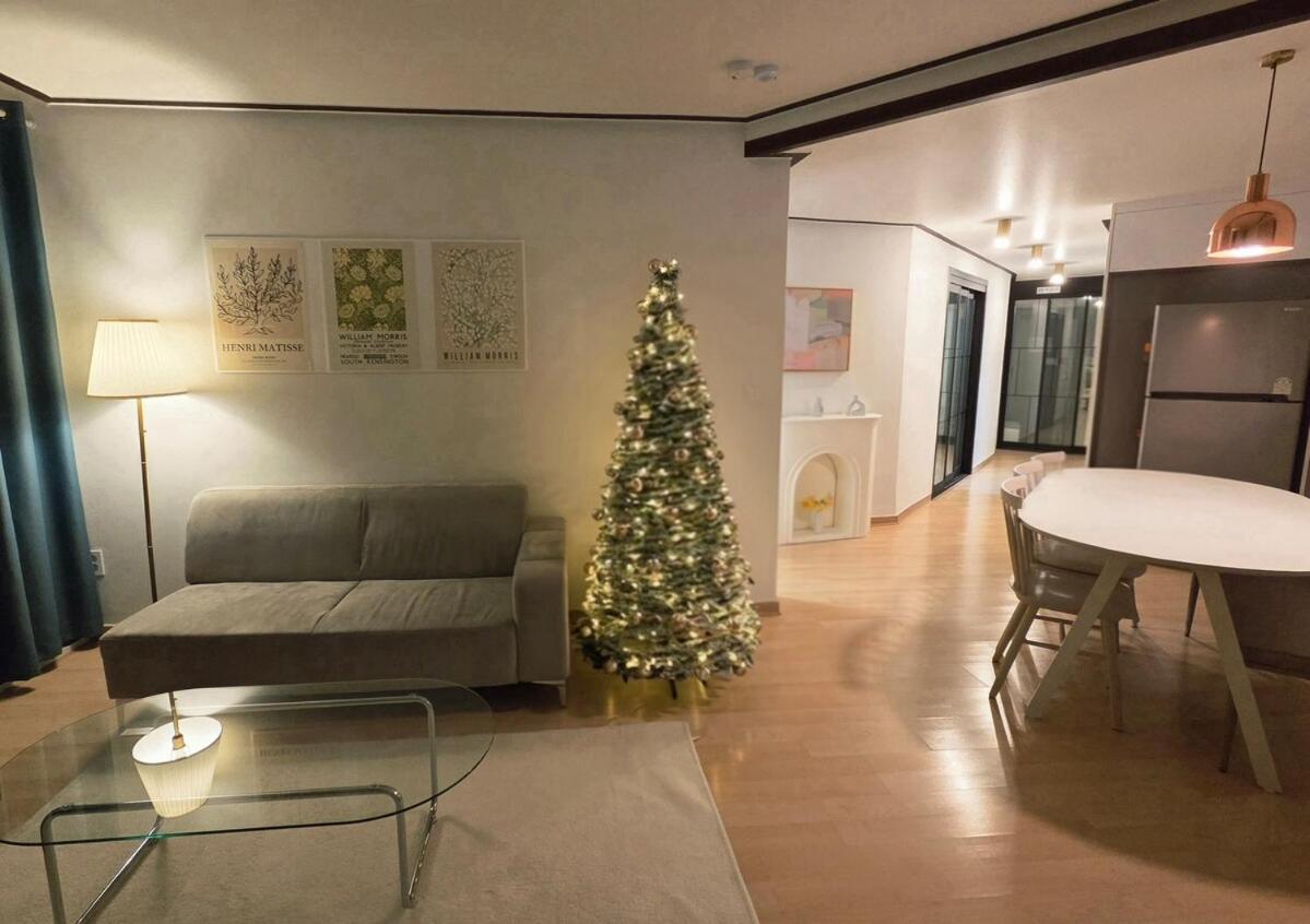 Holidays of Noel - 4