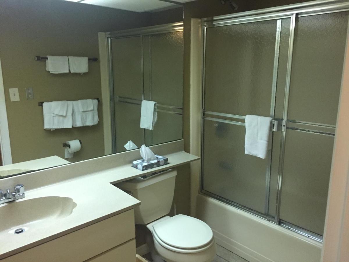 Charlotte Bay Resort — photo 23