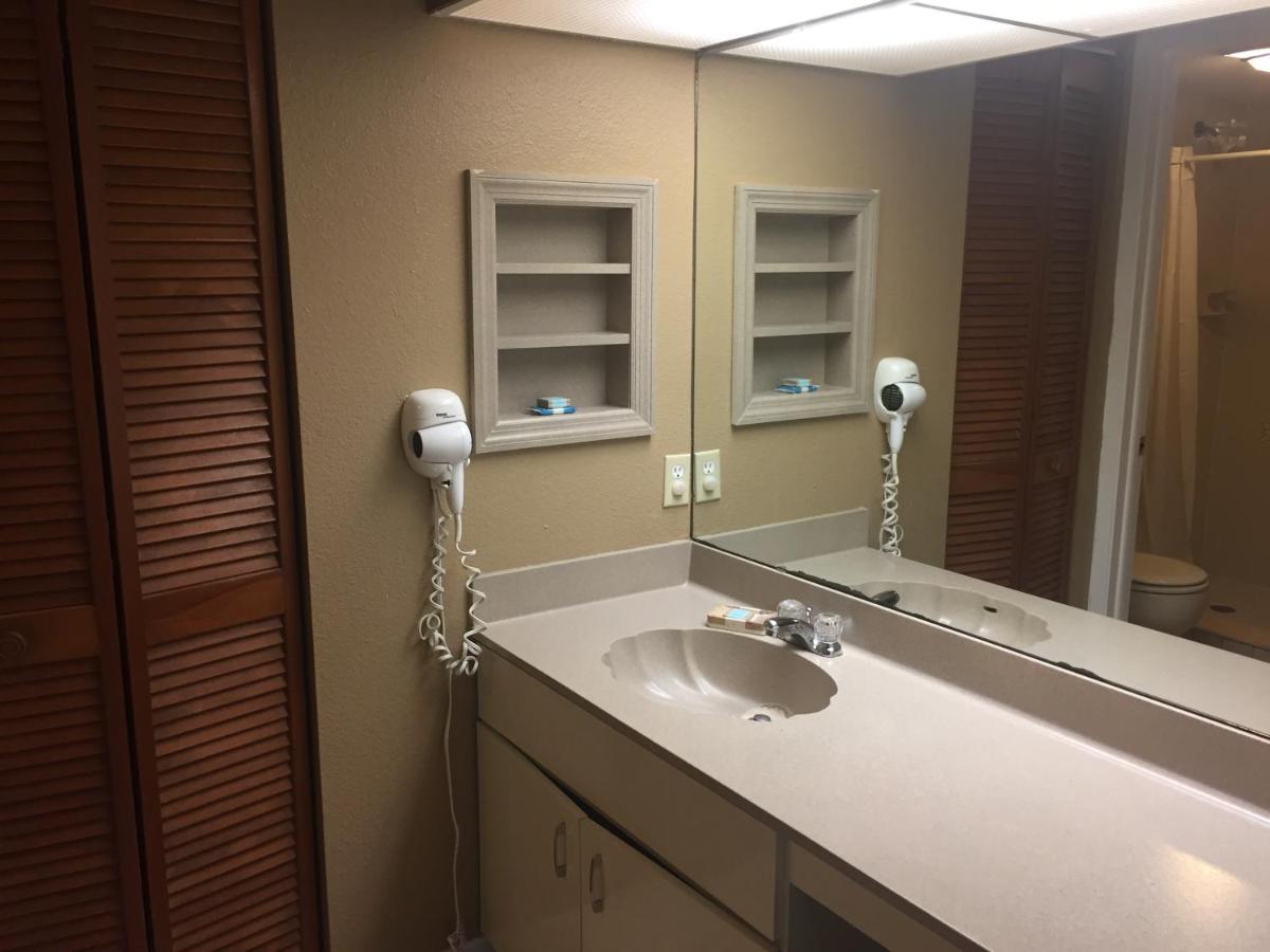 Charlotte Bay Resort — photo 15