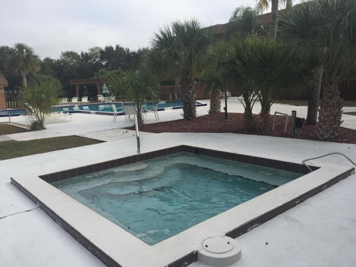 Charlotte Bay Resort — photo 13