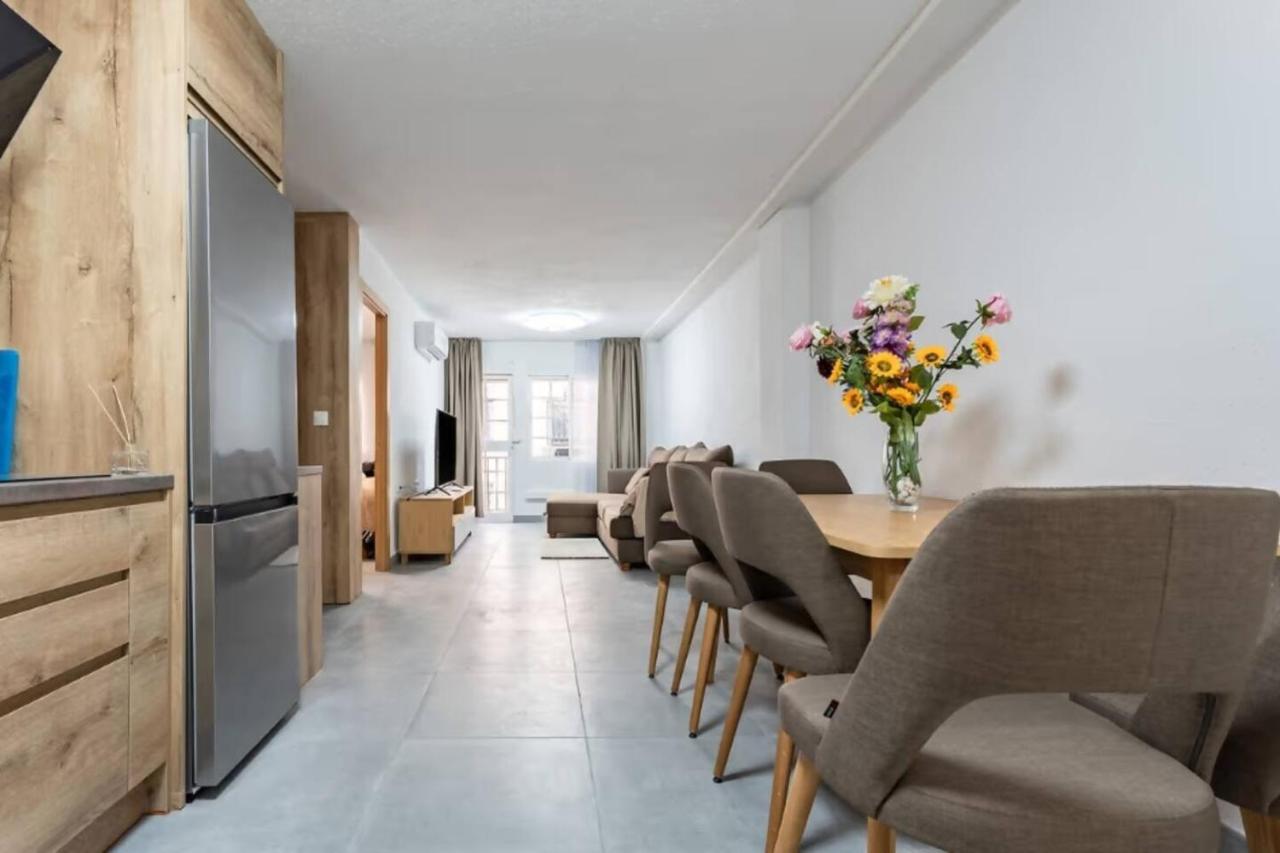 Merced-Victoria Especial Apto 1-6 Huesped Wi-Fi 3 Dorm